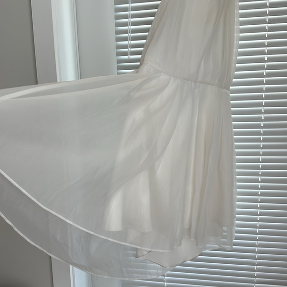 Open back dress - Picture 5 of 10